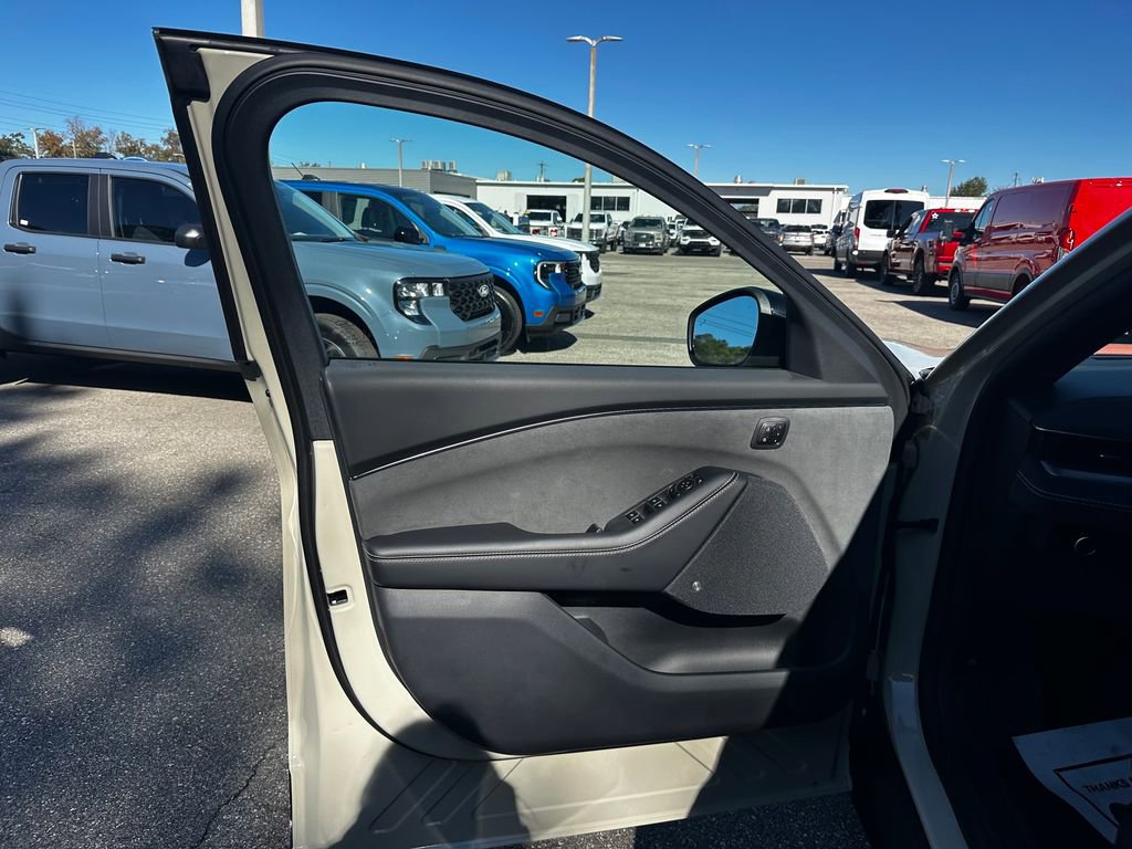 New 2025 Ford Mustang Mach-E GT w/ Interior Protection Package image 27