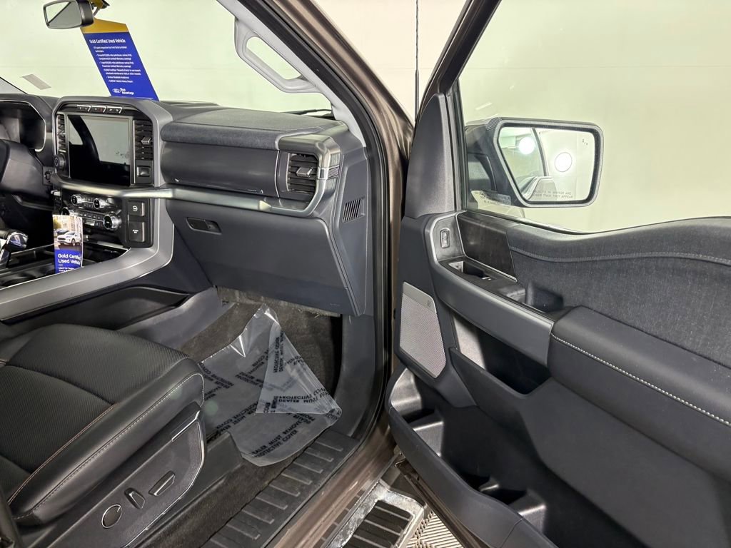 Certified 2022 Ford F150 Lariat w/ Equipment Group 502A High image 33