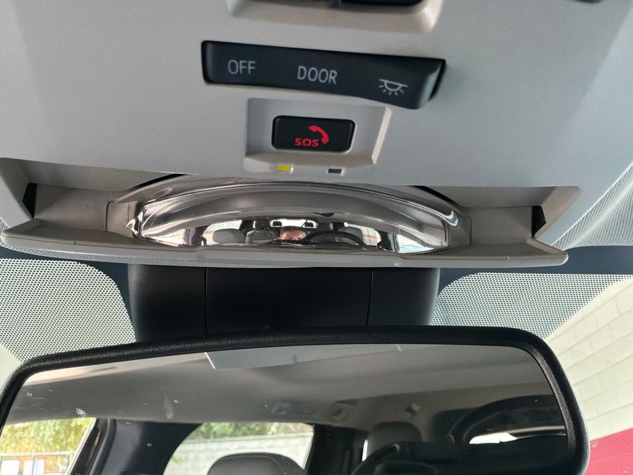 Used 2026 Toyota Sienna XLE FWD image 22