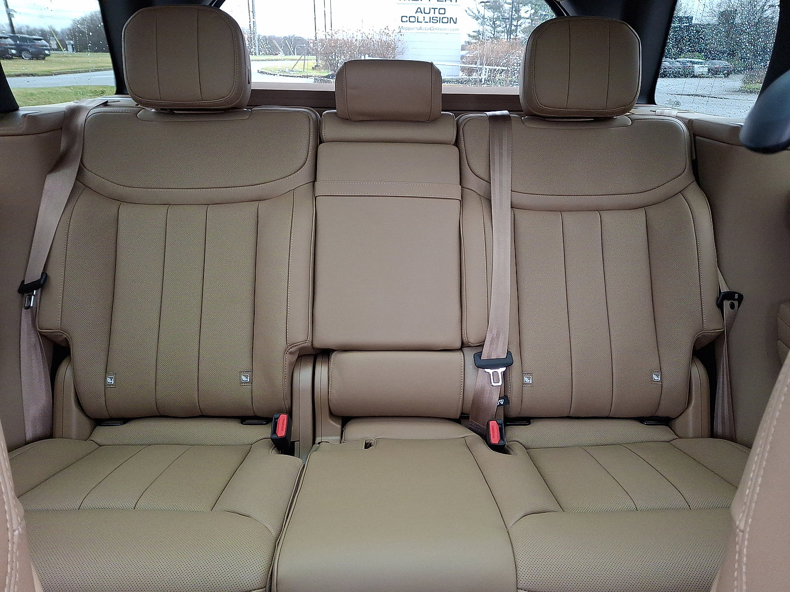 New 2026 Land Rover Range Rover SE image 16