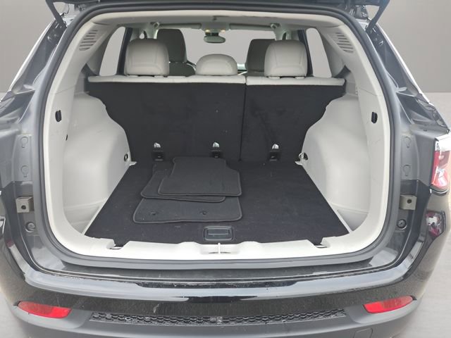 Used 2022 Jeep Compass Limited image 24