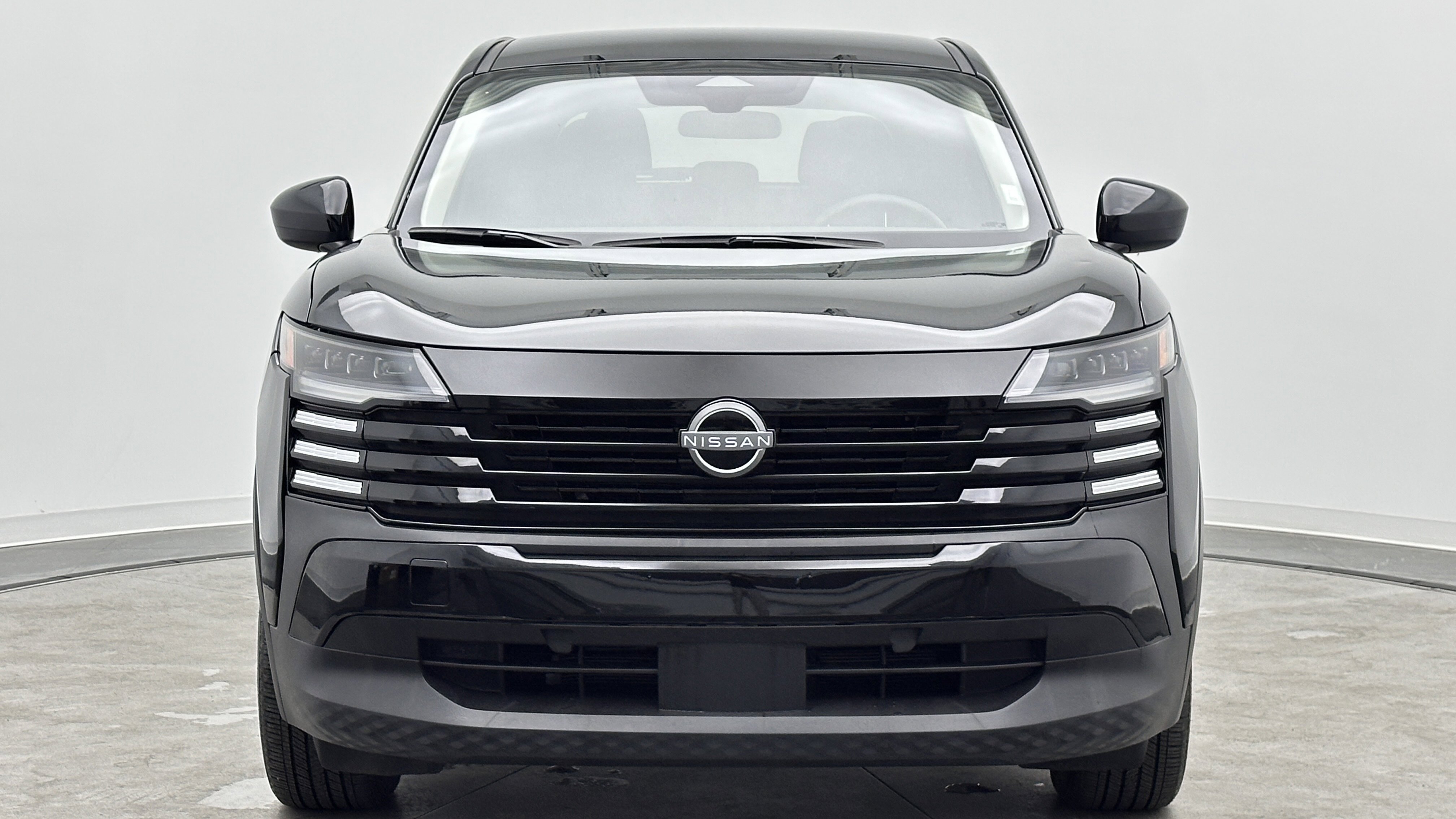 Used 2025 Nissan Kicks SV w/ Charging Package FWD image 2
