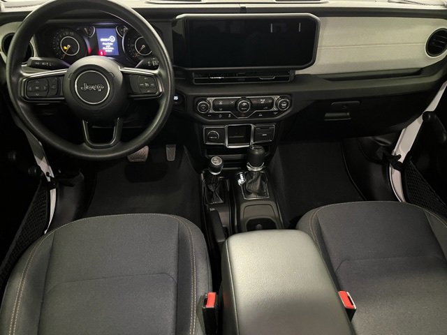 Used 2024 Jeep Gladiator Sport image 13