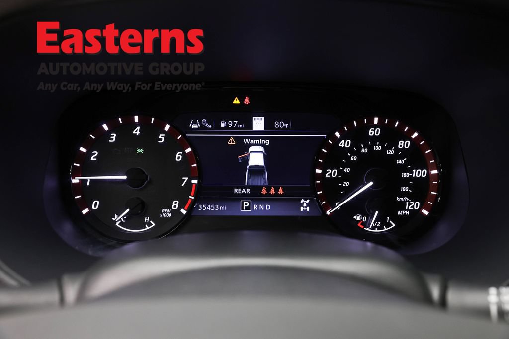 Used 2023 Nissan Frontier PRO-4X AWD/4WD image 18