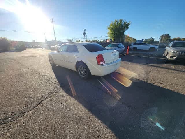 Used 2010 Chrysler 300 C w/ Luxury Group II AWD/4WD image 21