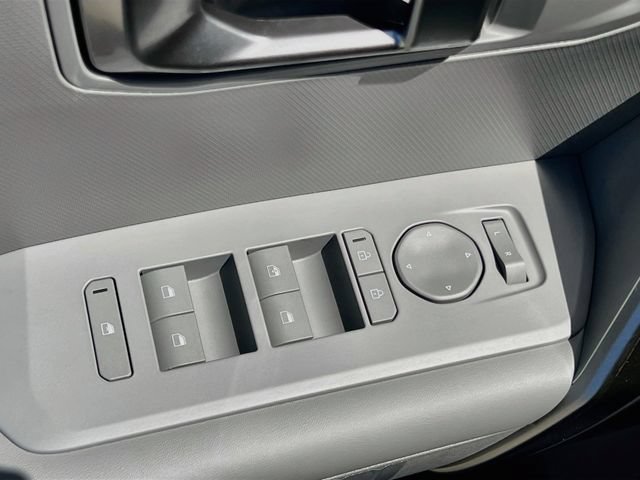 New 2027 Kia Seltos S FWD image 17
