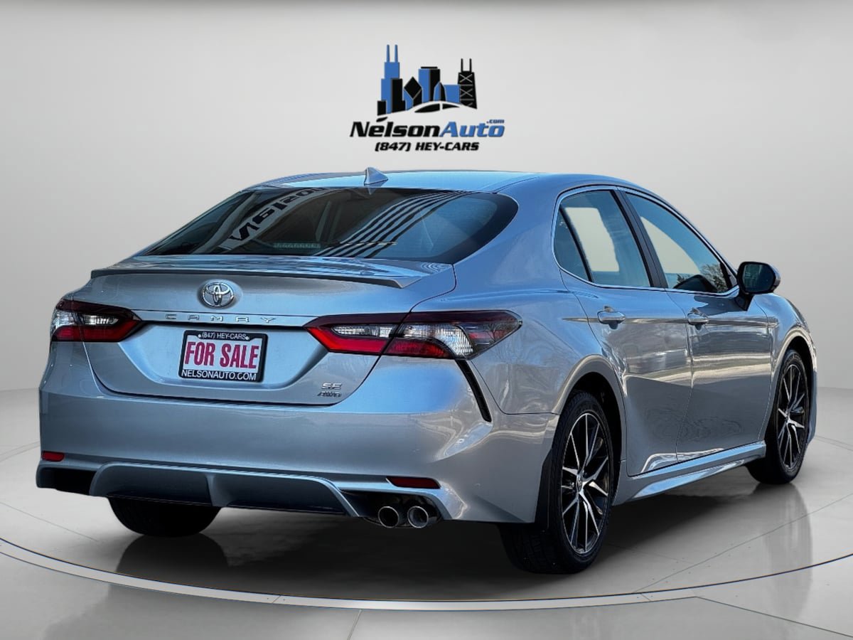 Used 2023 Toyota Camry SE w/ Cold Weather Package AWD/4WD image 4