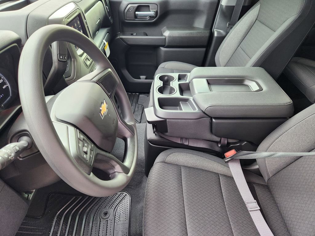 New 2026 Chevrolet Silverado 1500 Custom RWD image 10
