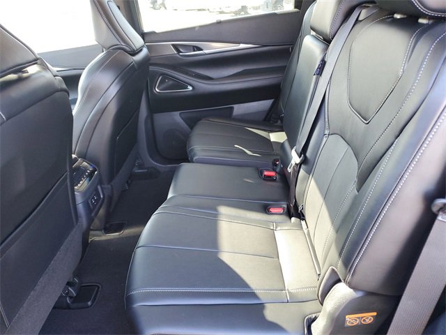 New 2026 INFINITI QX60 Luxe w/ Cargo Package image 16