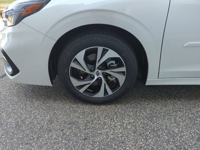 Used 2025 Subaru Legacy Premium image 31