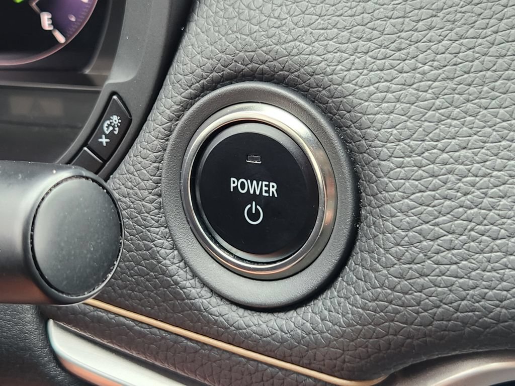 Used 2025 MAZDA CX-90 Plug-In Hybrid w/ Preferred AWD/4WD image 11