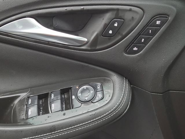 Used 2026 Buick Encore GX Avenir w/ Avenir Technology Package AWD/4WD image 26