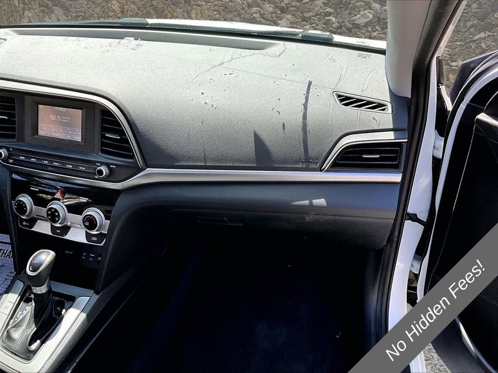 Used 2019 Hyundai Elantra SE w/ Cargo Package FWD image 15