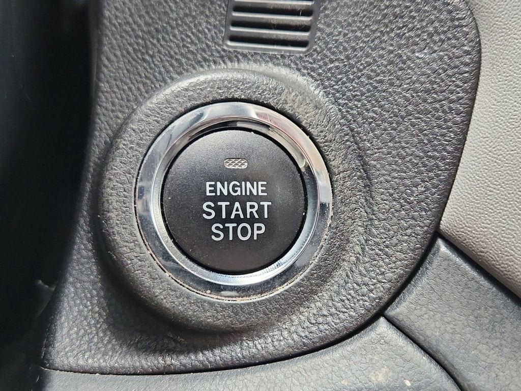 Used 2024 Subaru Outback Premium AWD/4WD image 29