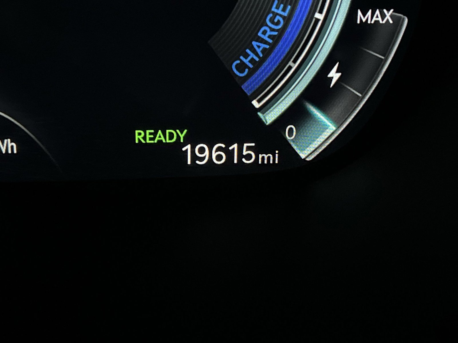 Used 2023 Genesis G80 image 17