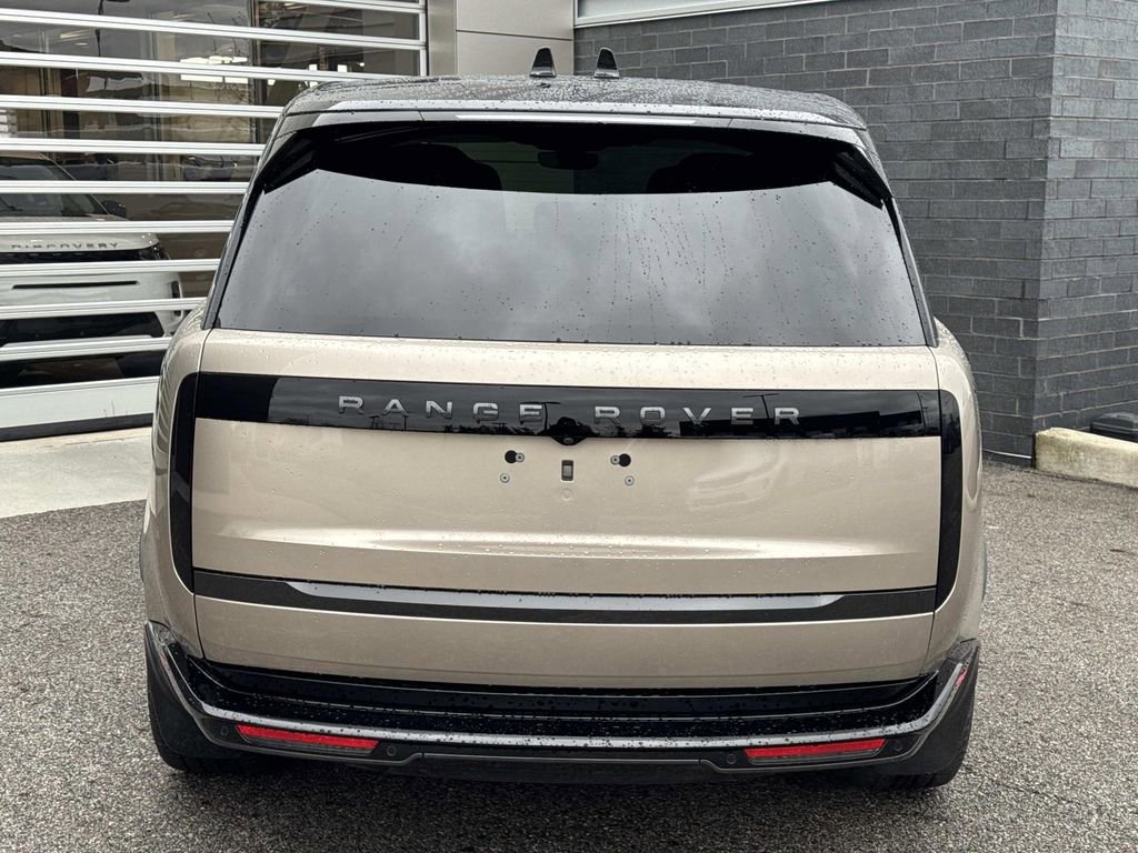Certified 2024 Land Rover Range Rover Long Wheelbase SE AWD/4WD image 5