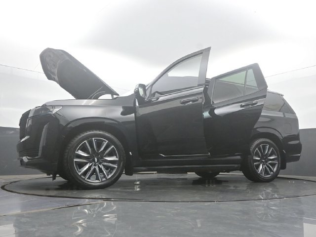 Used 2021 Cadillac Escalade Sport w/ Driver Assist Tech Package AWD/4WD image 60
