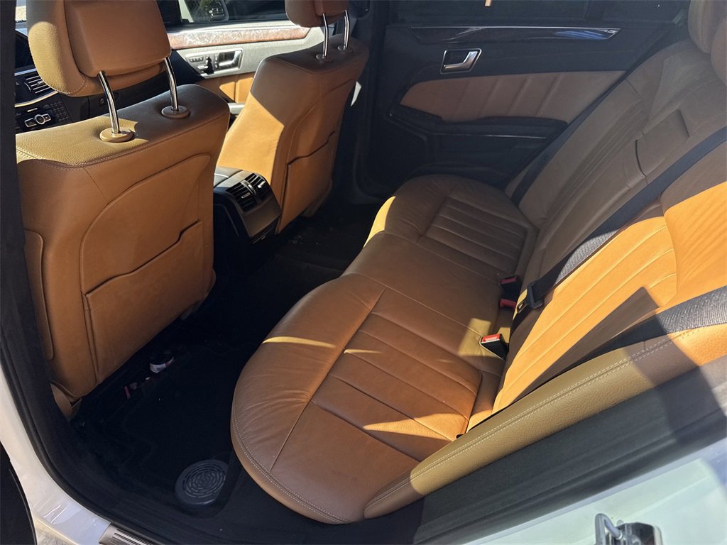 Used 2013 Mercedes-Benz E 350 4MATIC Sedan image 12