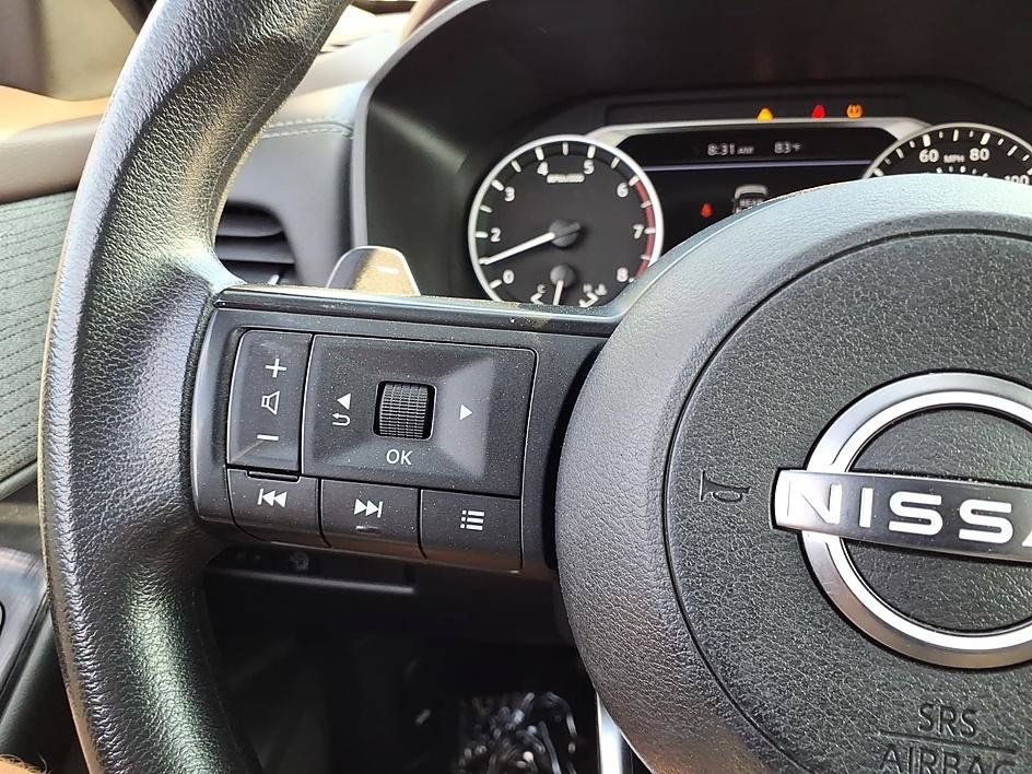 Used 2023 Nissan Rogue S AWD/4WD image 33