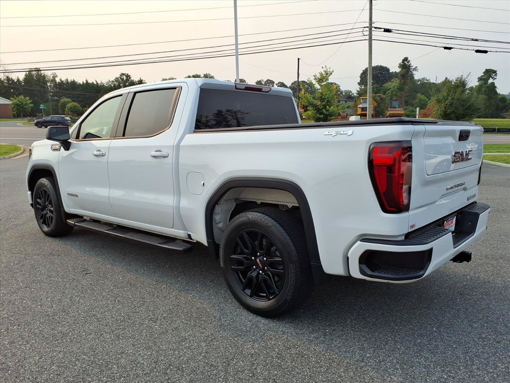 Used 2022 GMC Sierra 1500 Elevation w/ LPO, Elevation Black Package AWD/4WD image 12