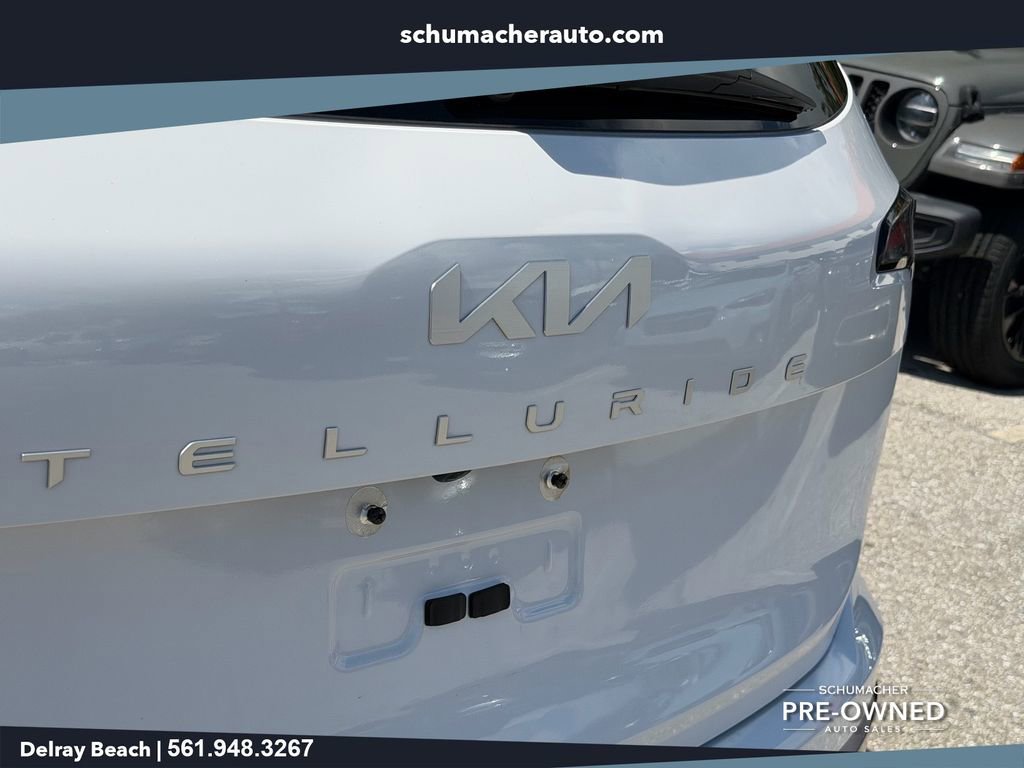 Used 2025 Kia Telluride EX w/ EX Captain's Chair Package FWD image 15