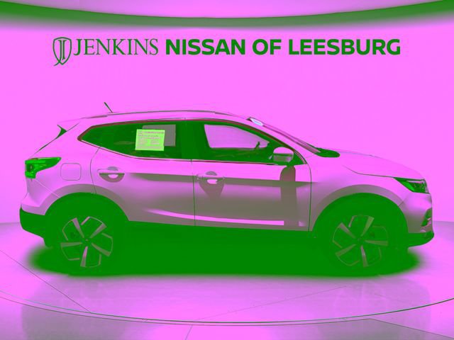 Certified 2021 Nissan Rogue Sport SL w/ Premium Package FWD image 11