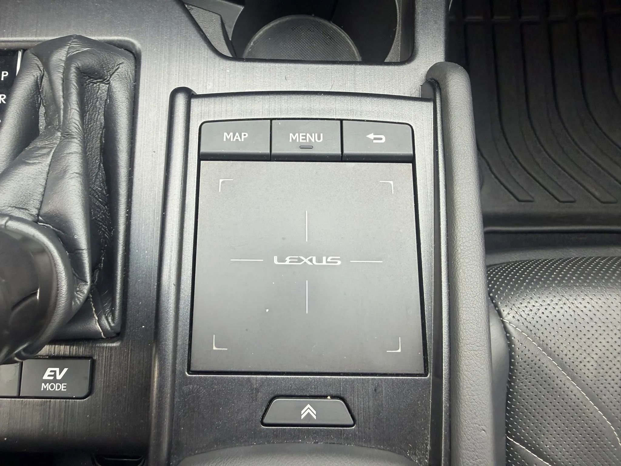 Used 2020 Lexus ES 300h w/ Accessory Package FWD image 22
