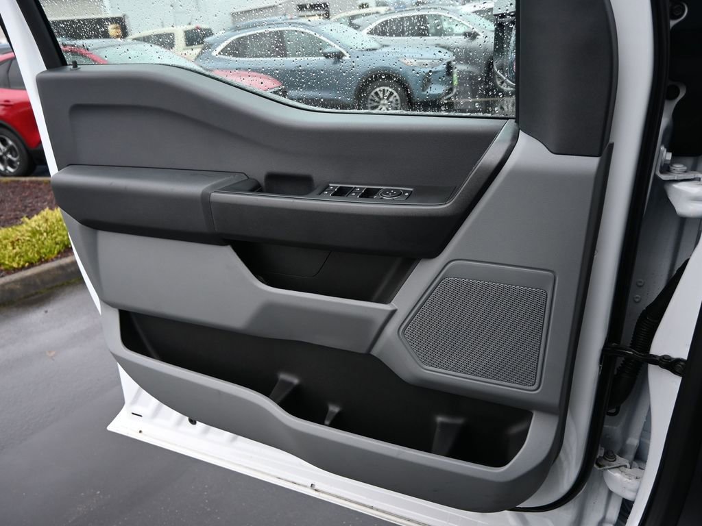 New 2026 Ford F550 4x4 Crew Cab image 19