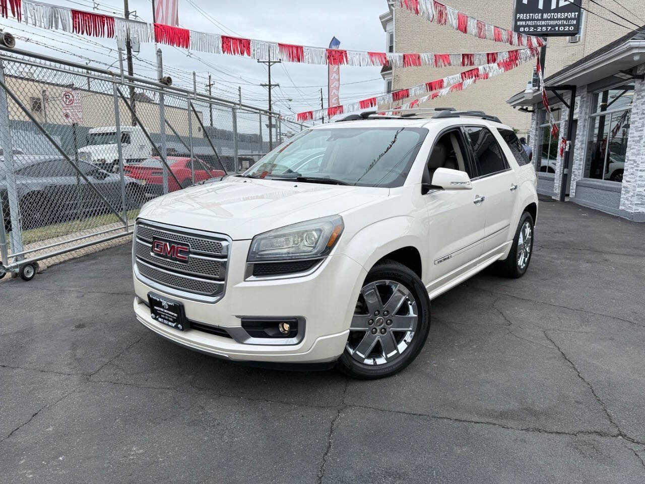 Used 2015 GMC Acadia Denali image 1