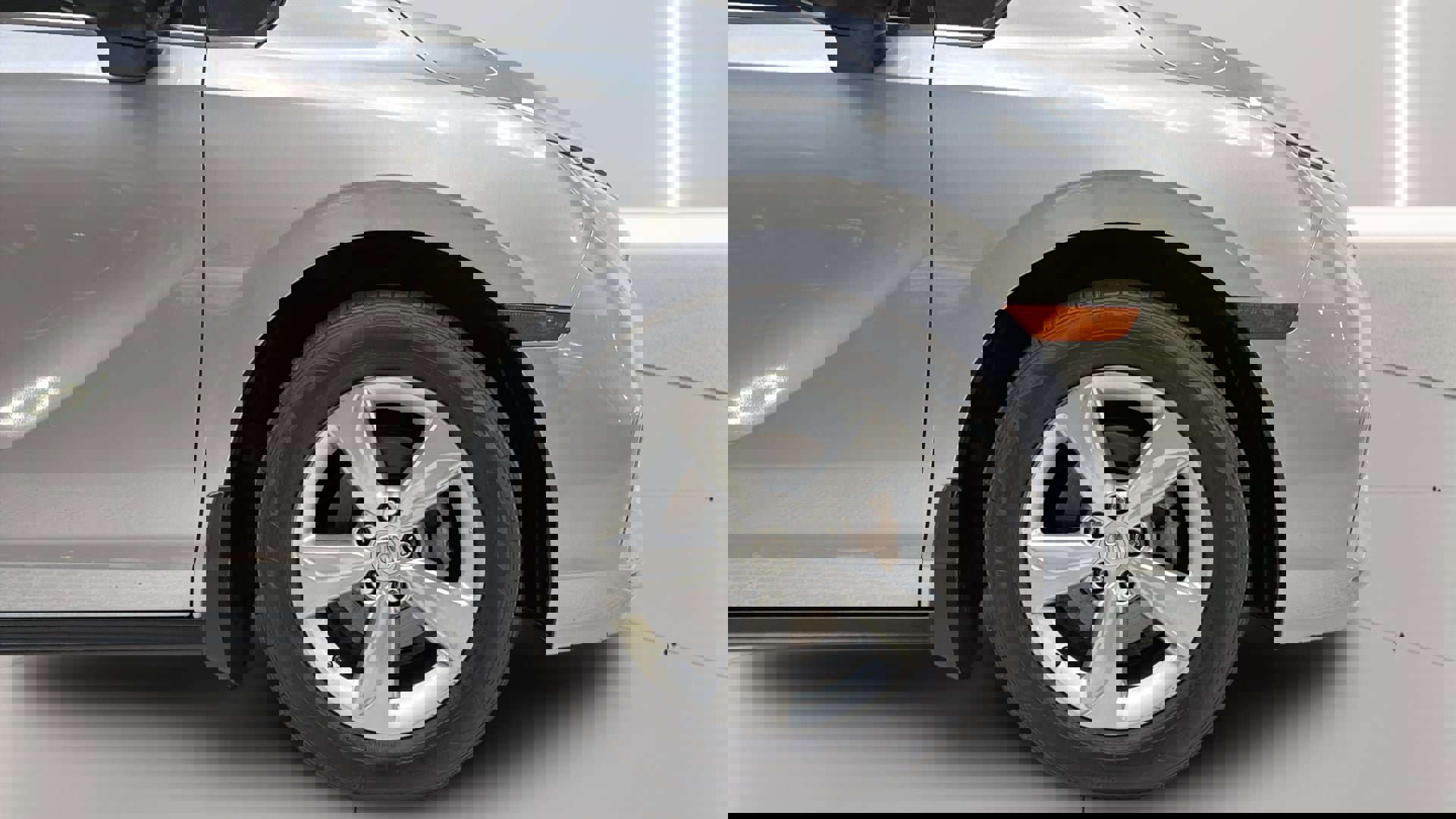 Used 2018 Honda Odyssey EX image 34