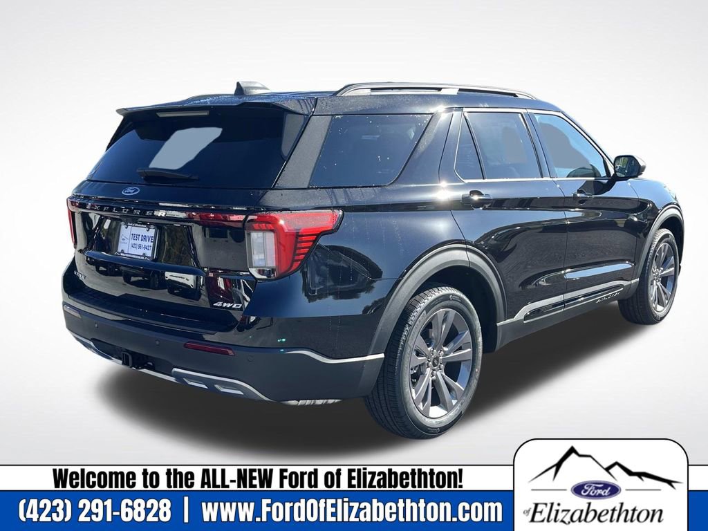 New 2026 Ford Explorer Active w/ Active Comfort Package image 3