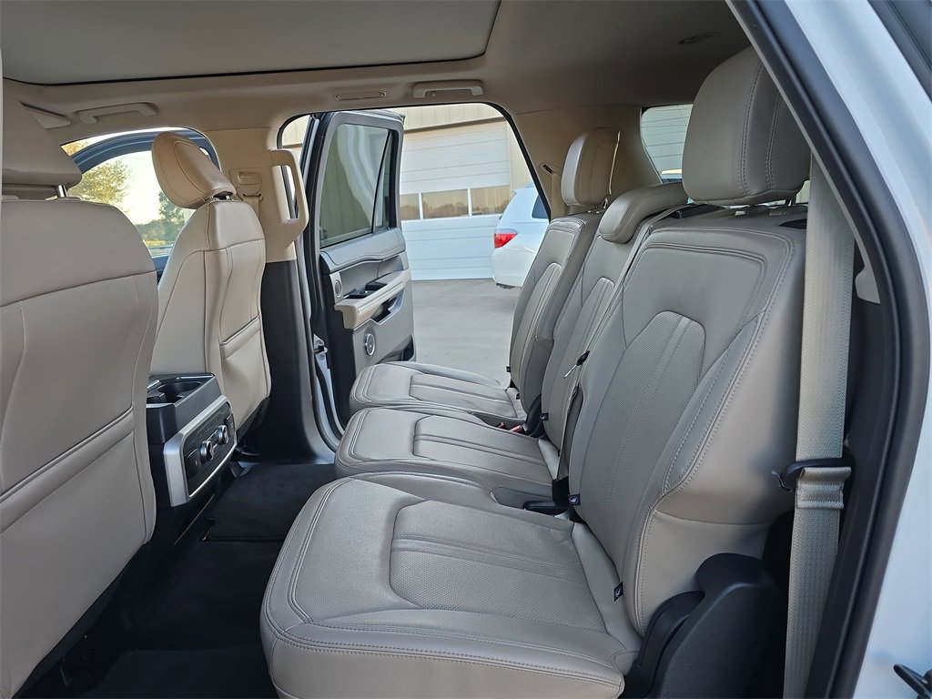 Used 2024 Ford Expedition Max Limited image 15