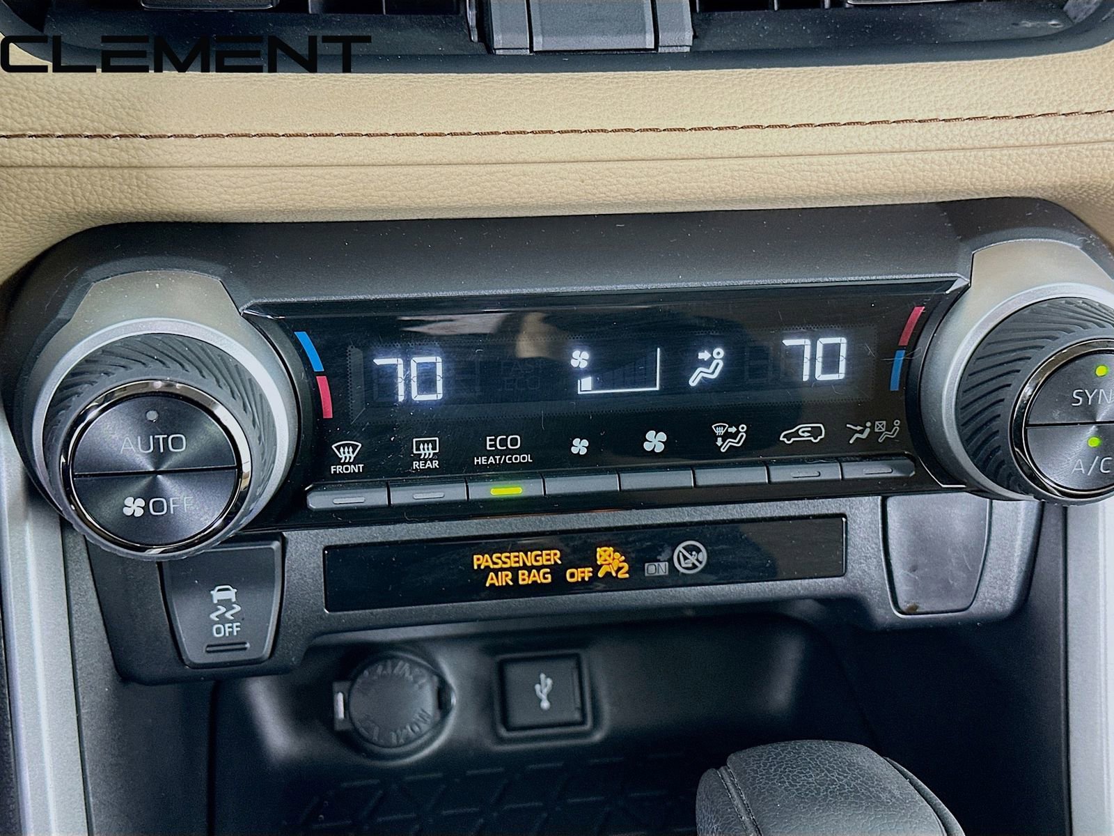 Used 2022 Toyota RAV4 LE image 21