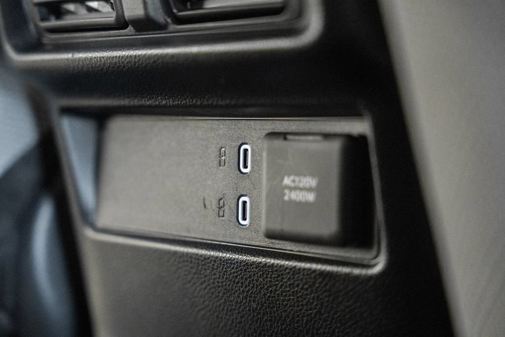 Used 2025 Toyota 4Runner TRD Off-Road AWD/4WD image 36