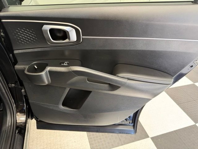 Used 2022 Kia Sorento S AWD/4WD image 29