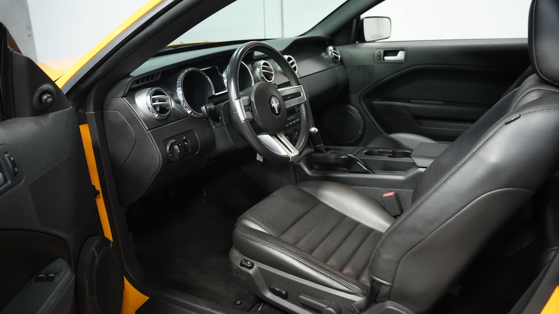 Used 2007 Ford Mustang GT image 4