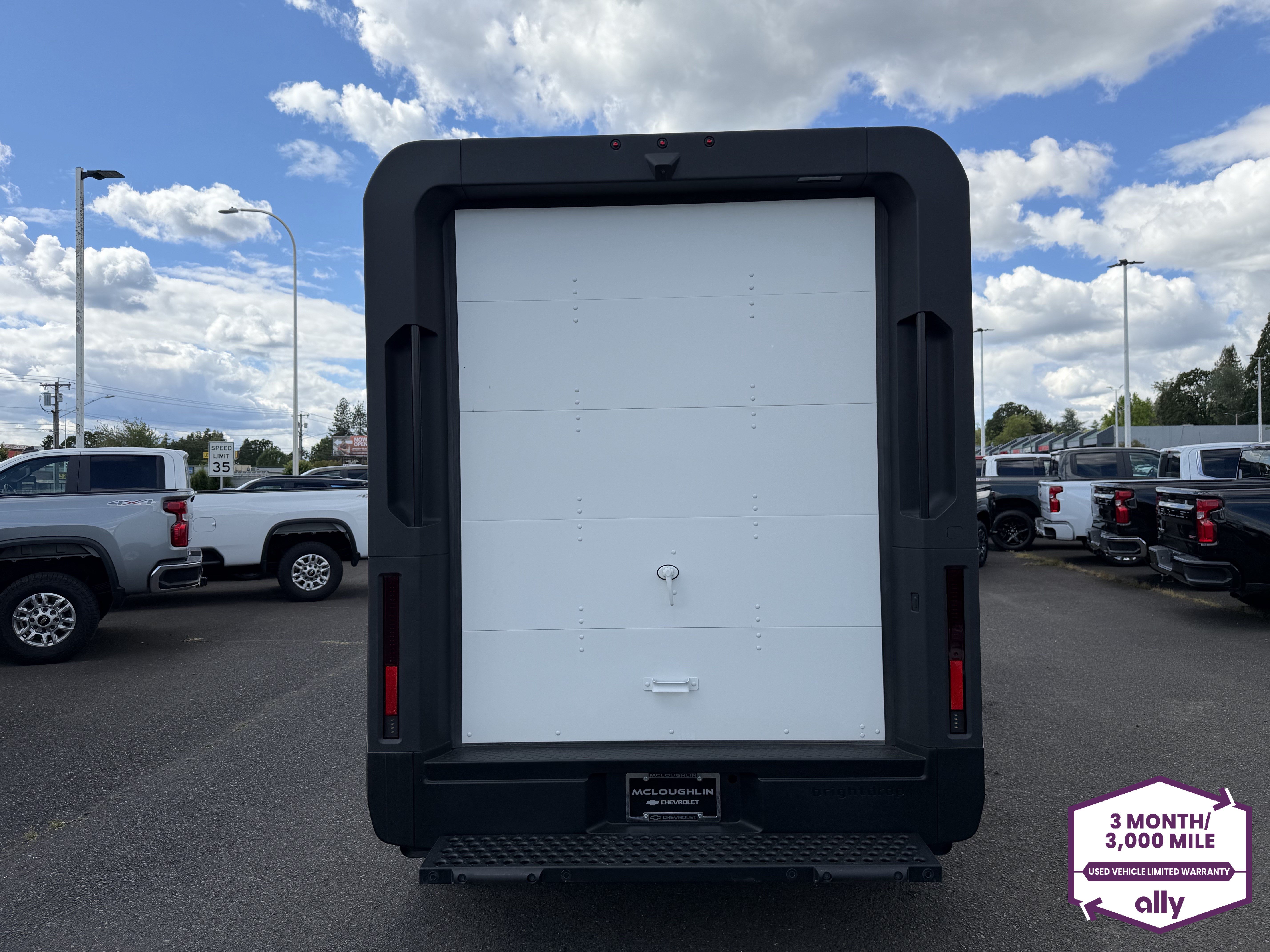 Used 2024 Chevrolet Brightdrop 400 w/ Commercial Equipment Package AWD/4WD image 4