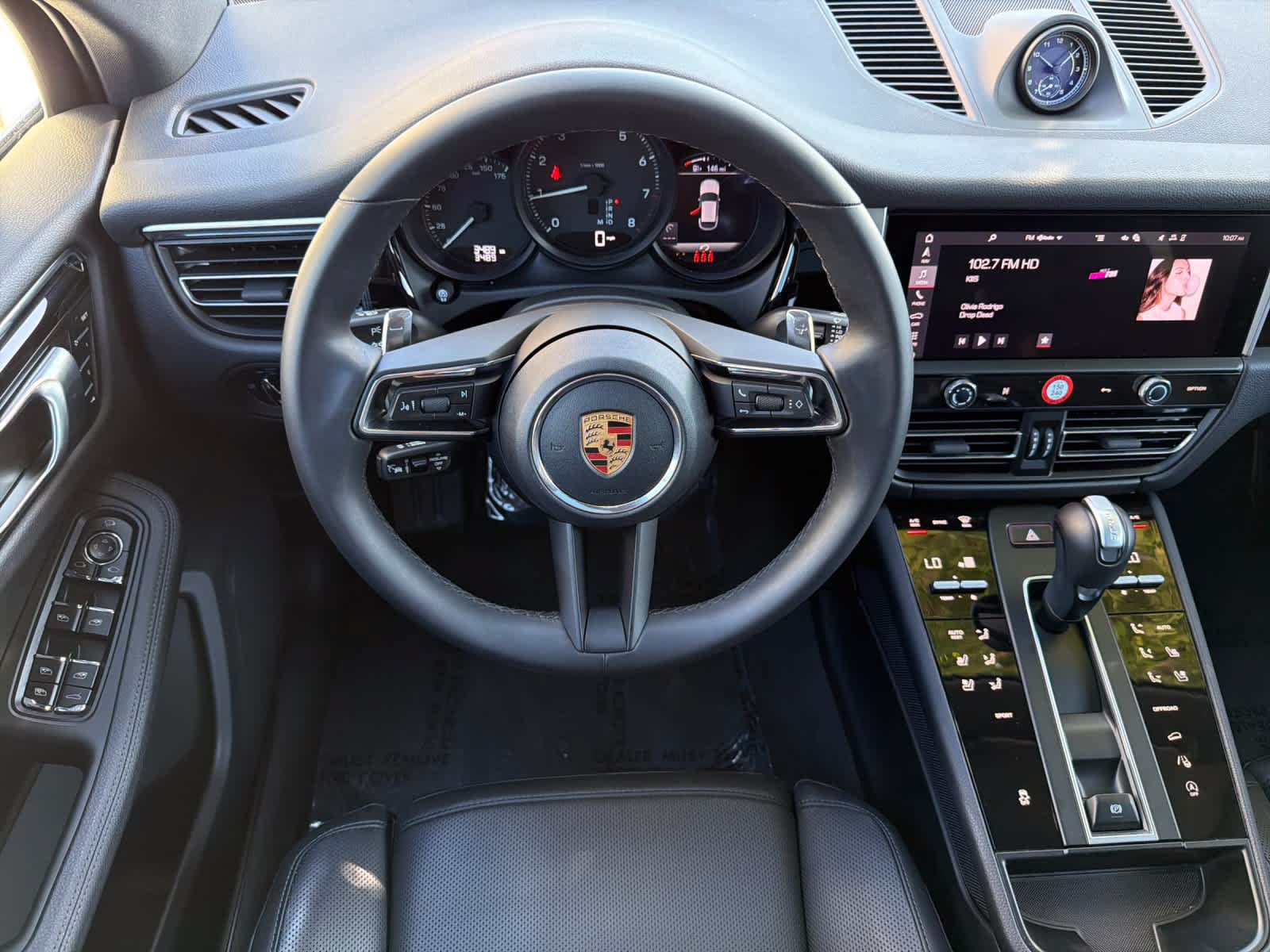 New 2026 Porsche Macan AWD/4WD image 15