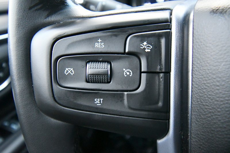 Used 2024 GMC Yukon SLT AWD/4WD image 20