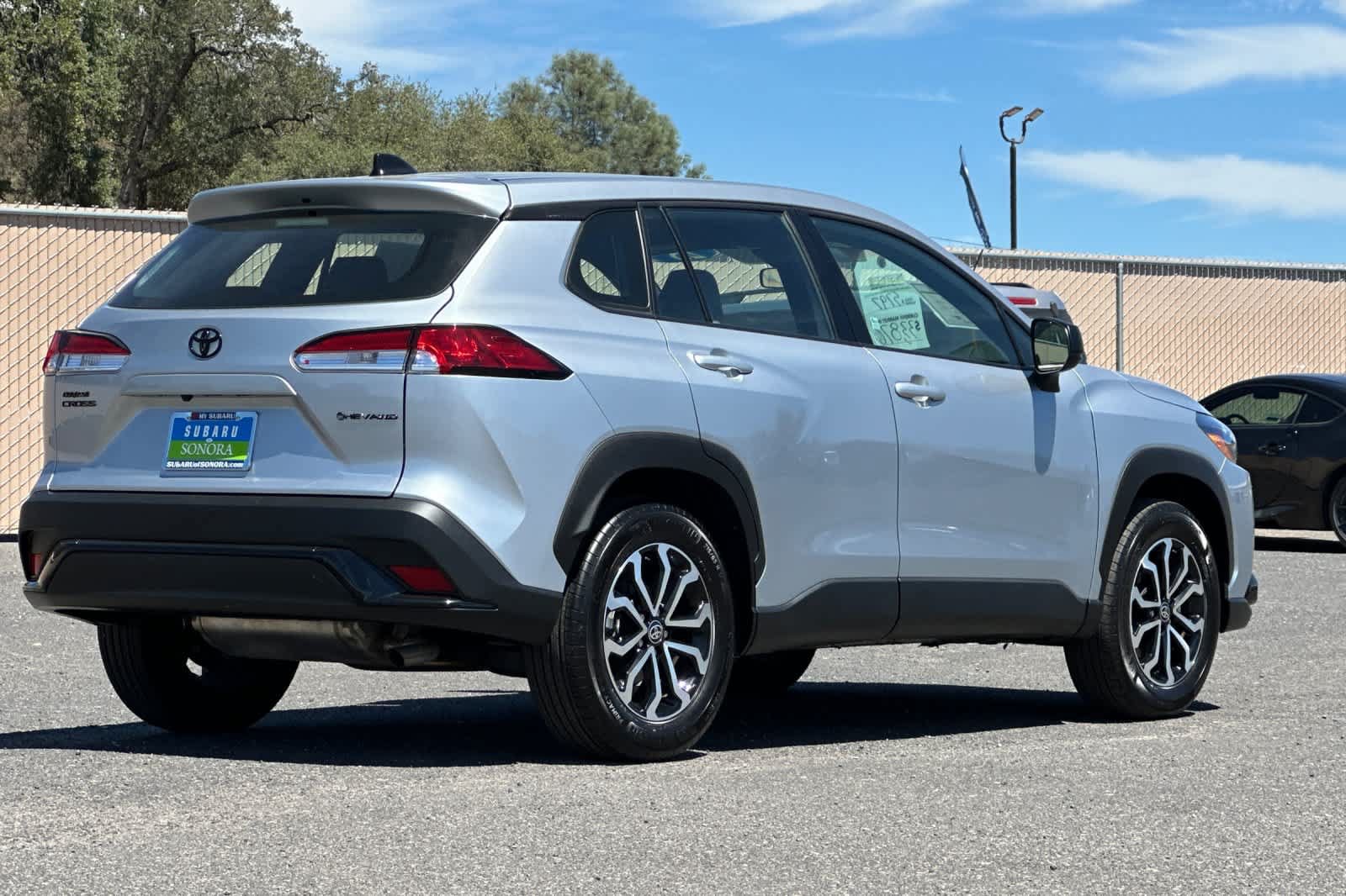 Used 2025 Toyota Corolla Cross AWD Hybrid image 3