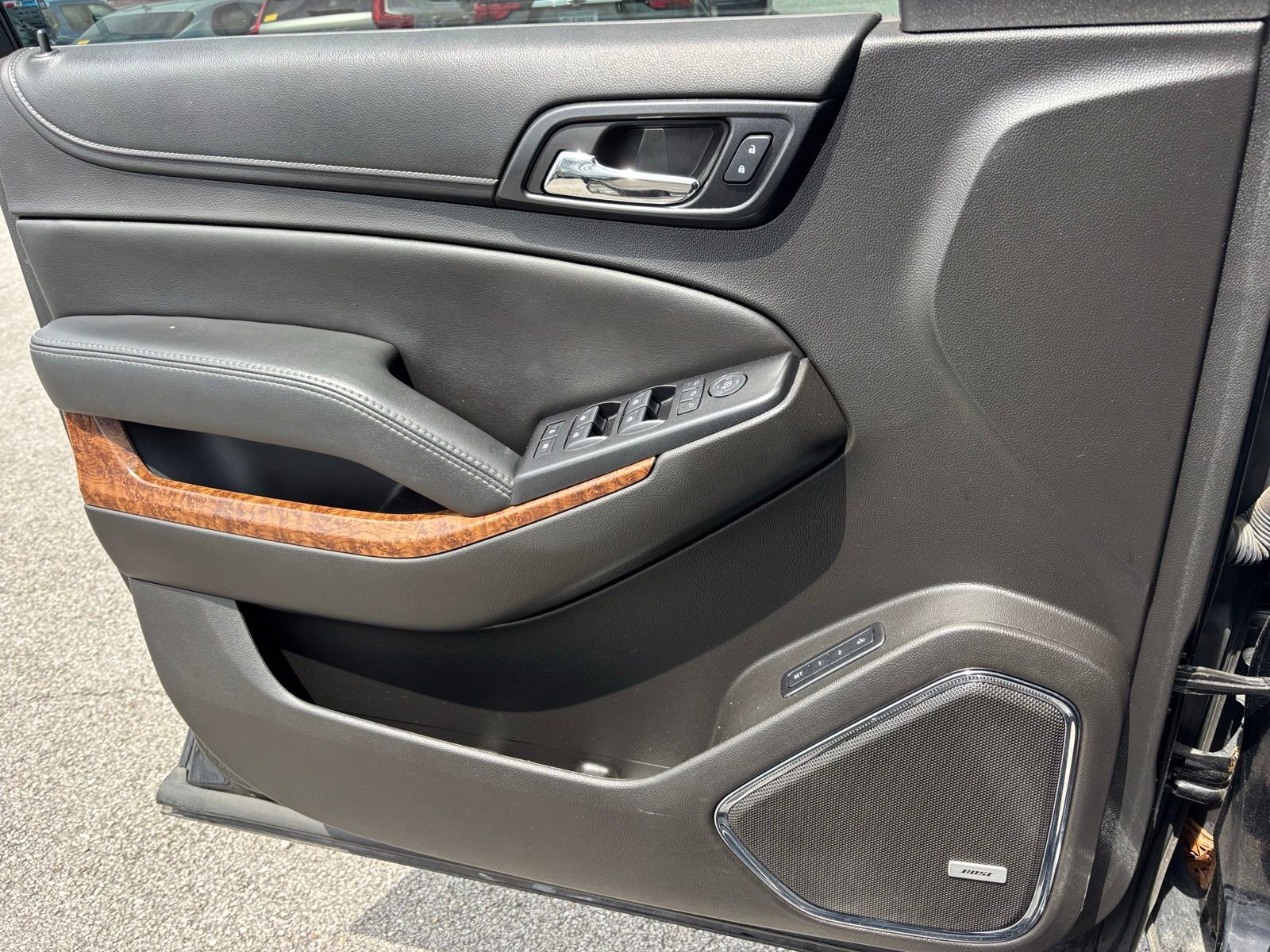 Used 2017 Chevrolet Suburban Premier AWD/4WD image 6
