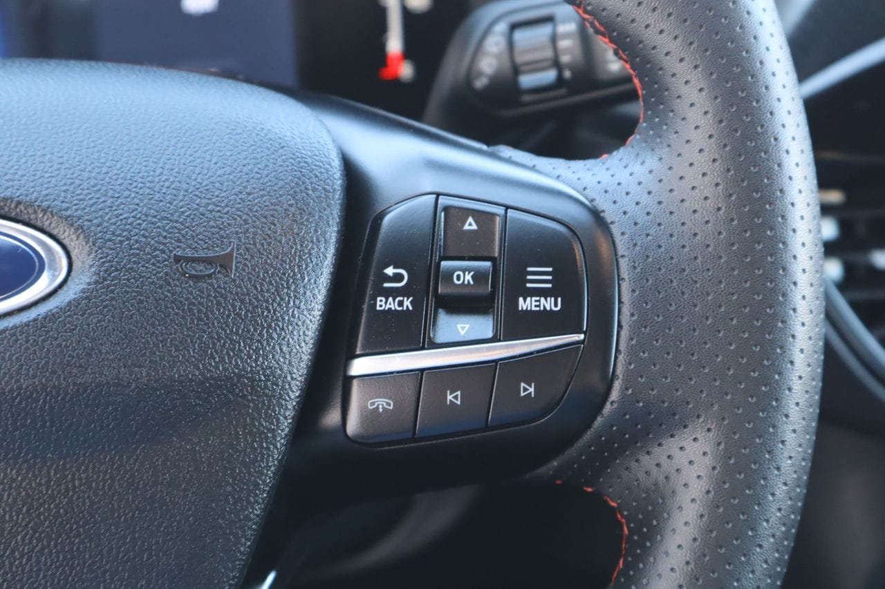 Used 2025 Ford Escape ST-Line AWD/4WD image 12