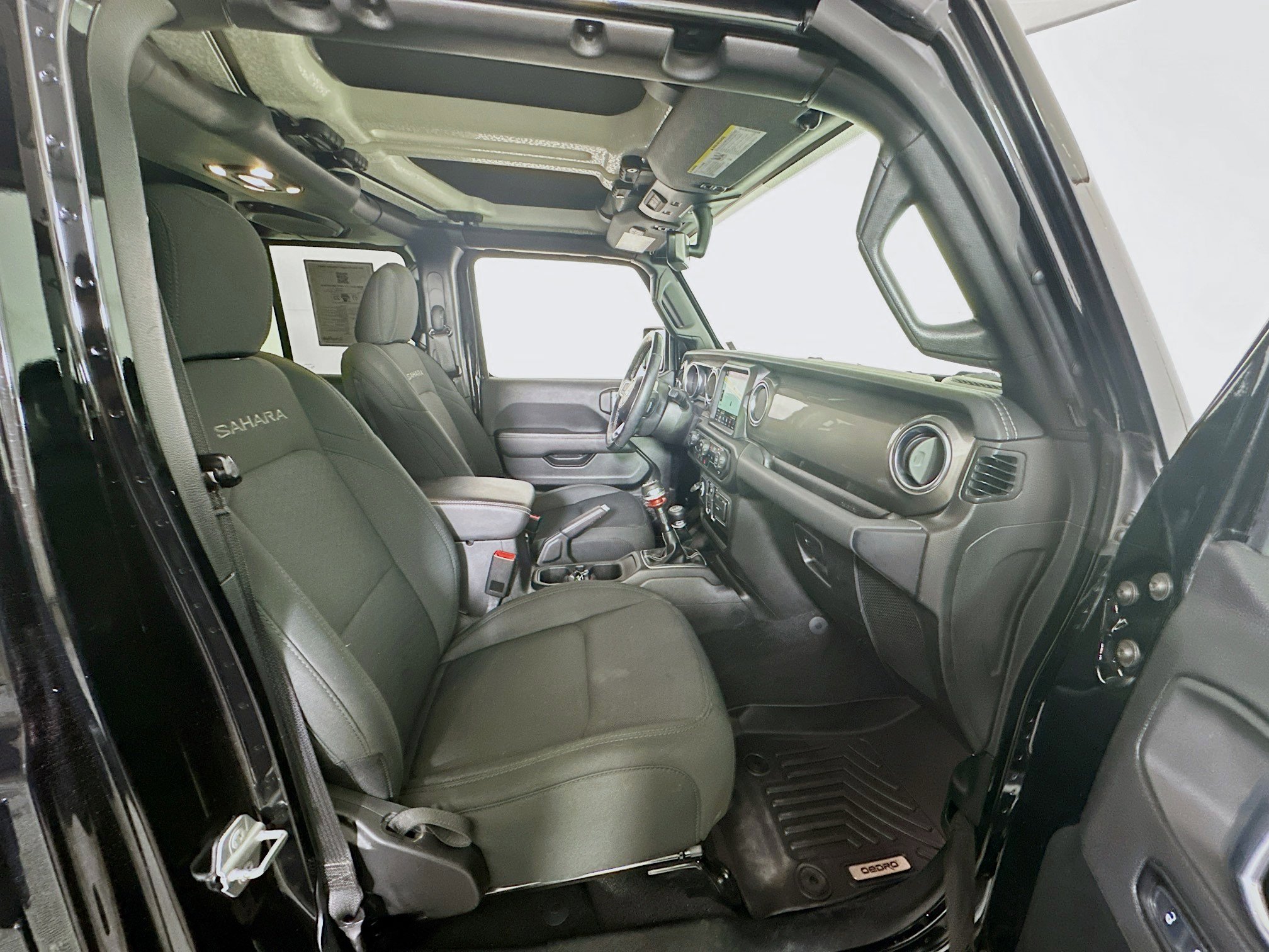 Used 2021 Jeep Wrangler Unlimited Sahara image 32