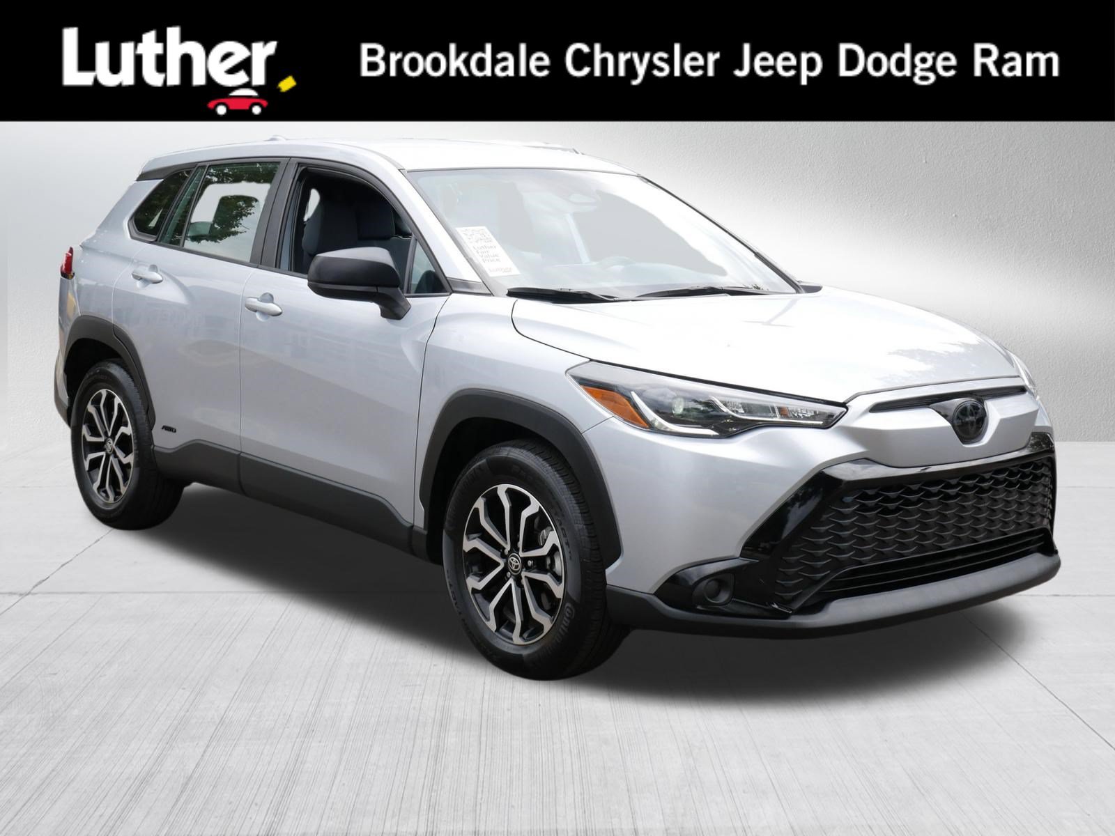 Used 2024 Toyota Corolla Cross AWD Hybrid image 1