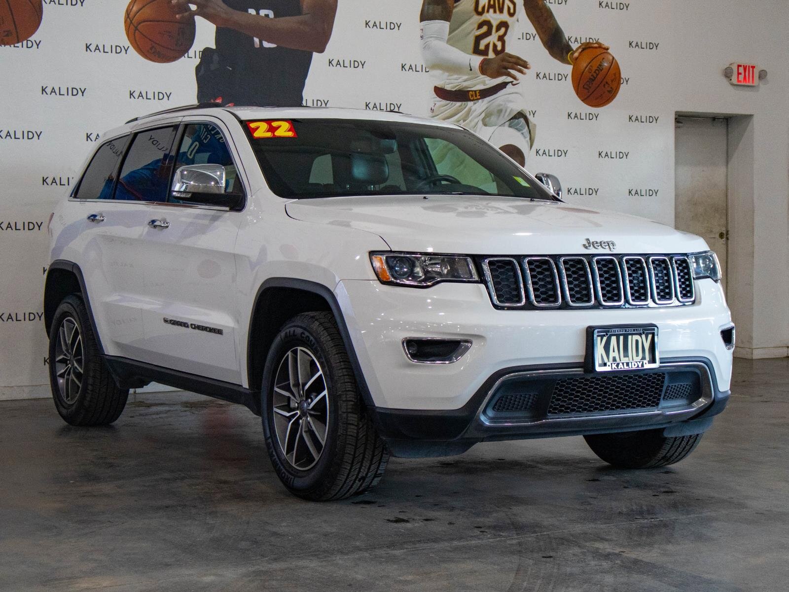 Used 2022 Jeep Grand Cherokee Limited image 20