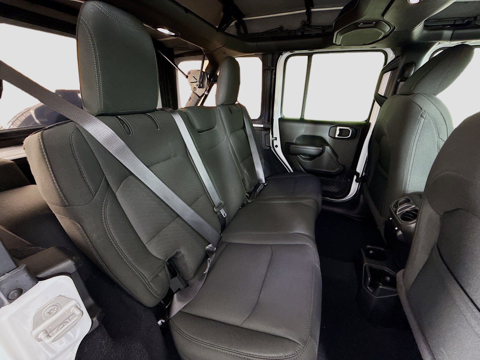 Used 2022 Jeep Wrangler Unlimited Sport image 26