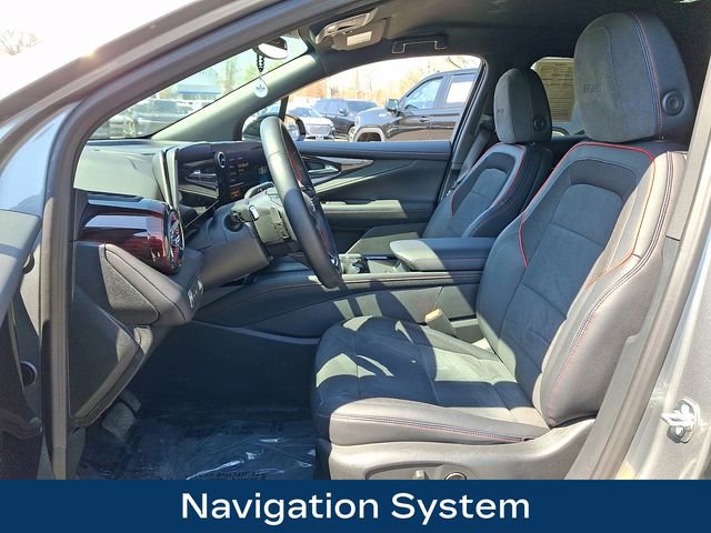 Used 2025 Chevrolet Blazer EV RS AWD/4WD image 2