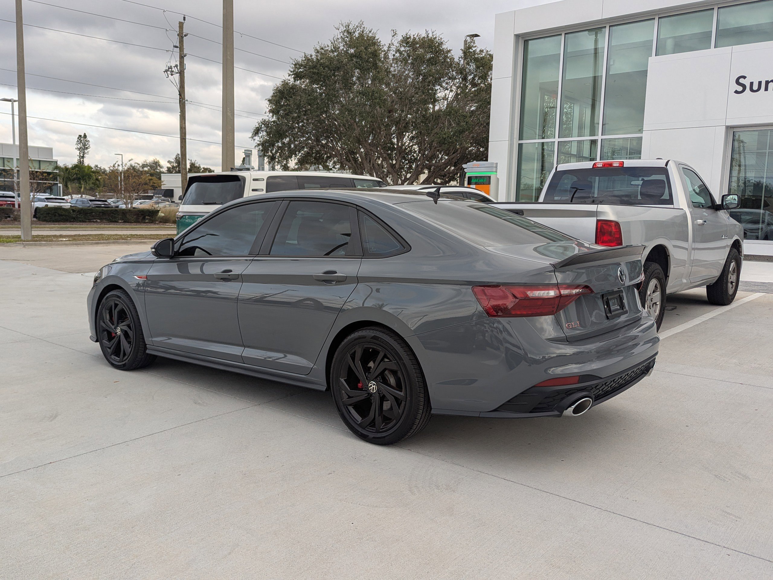 Used 2024 Volkswagen Jetta GLI Autobahn w/ GLI Black Package image 5