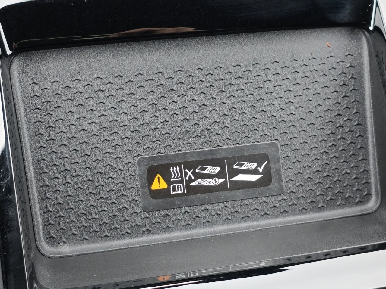 Used 2024 Chevrolet Blazer EV RS image 9