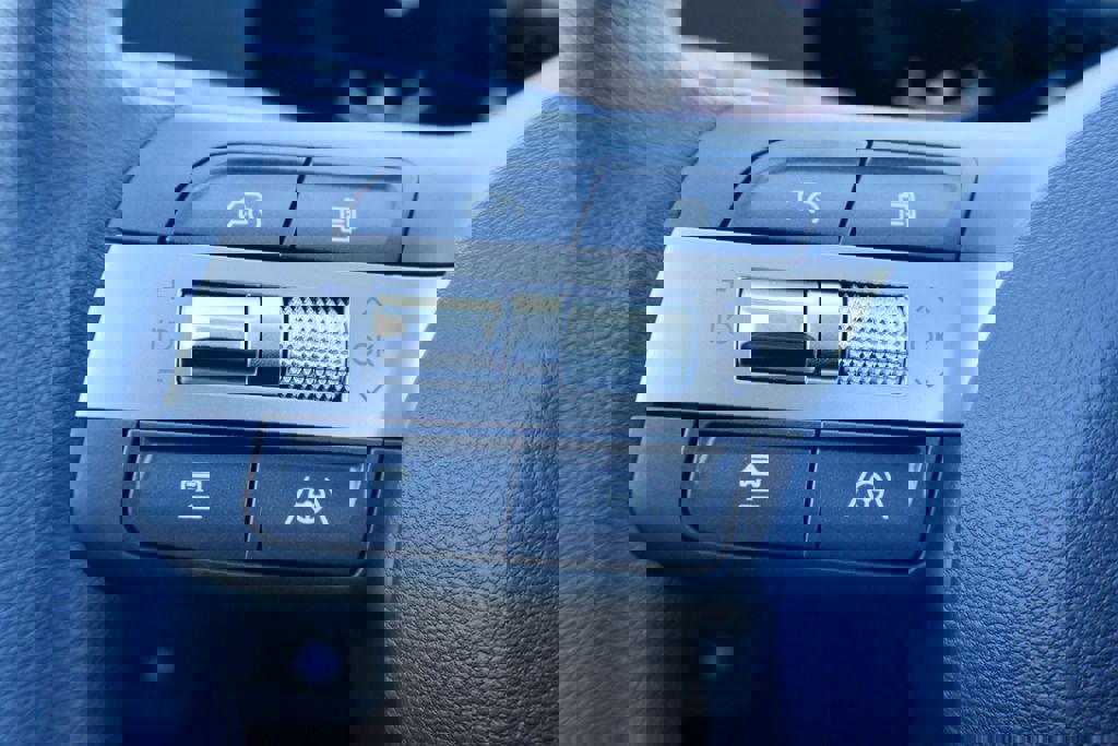 New 2026 Hyundai Kona SE image 16